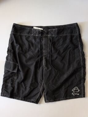 Asana Men's Black Boardshorts L
